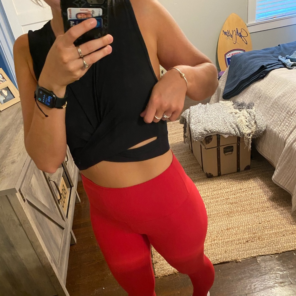 Fabletics black crop tank
